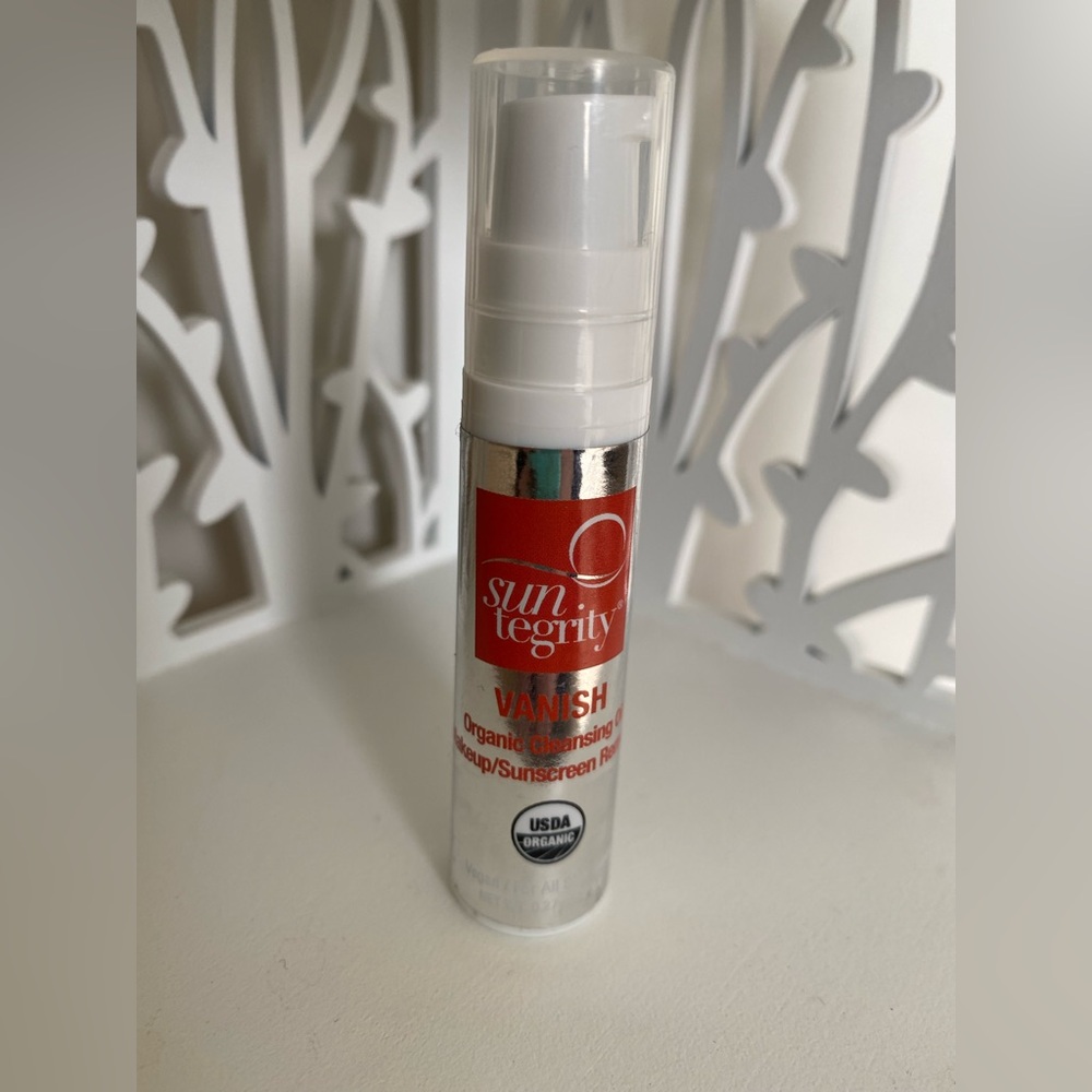 Suntegrity Vanish organic cleansing Oil SAMPLE